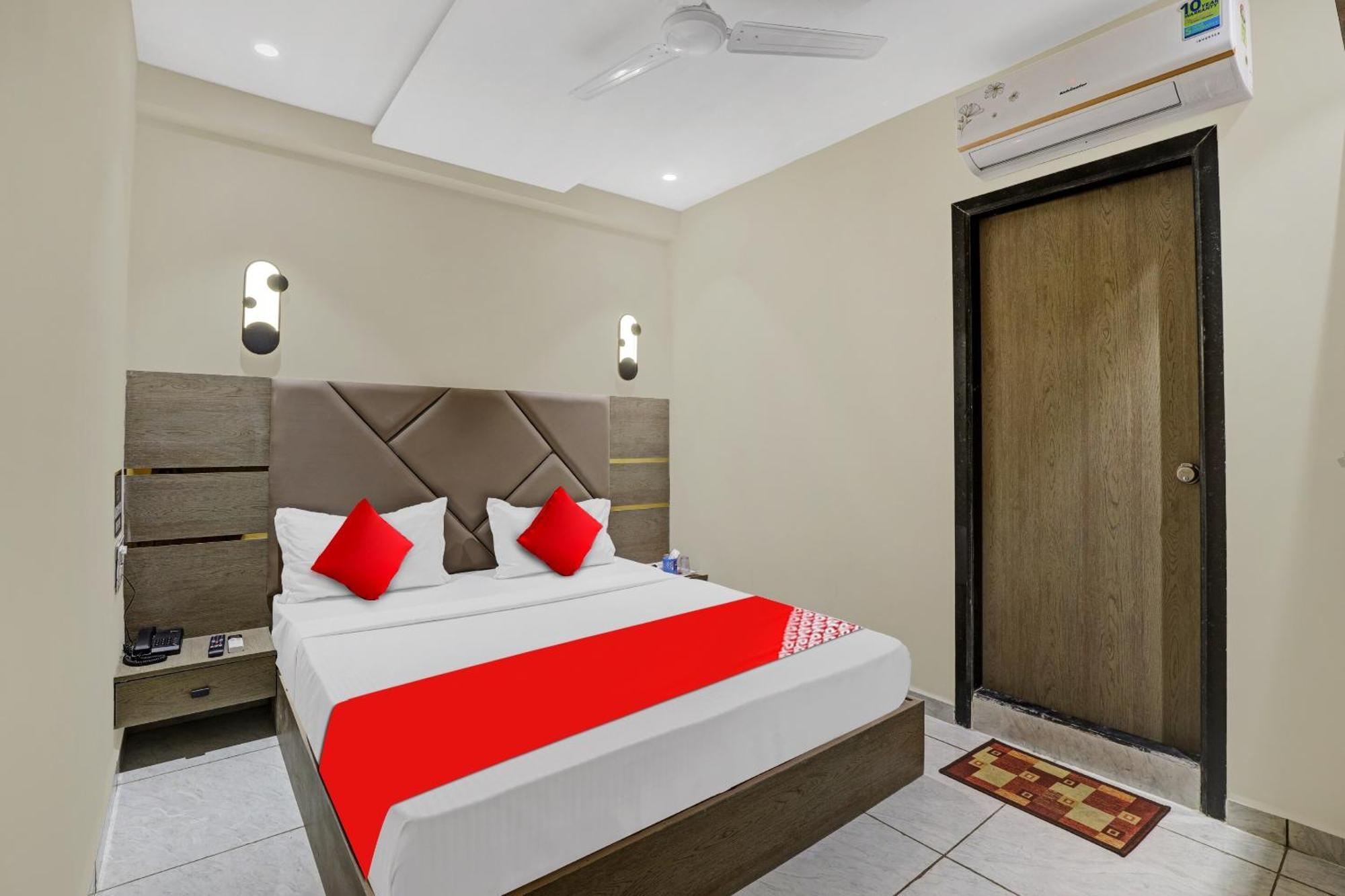 Hotel O Shree Palace Utran Exterior foto