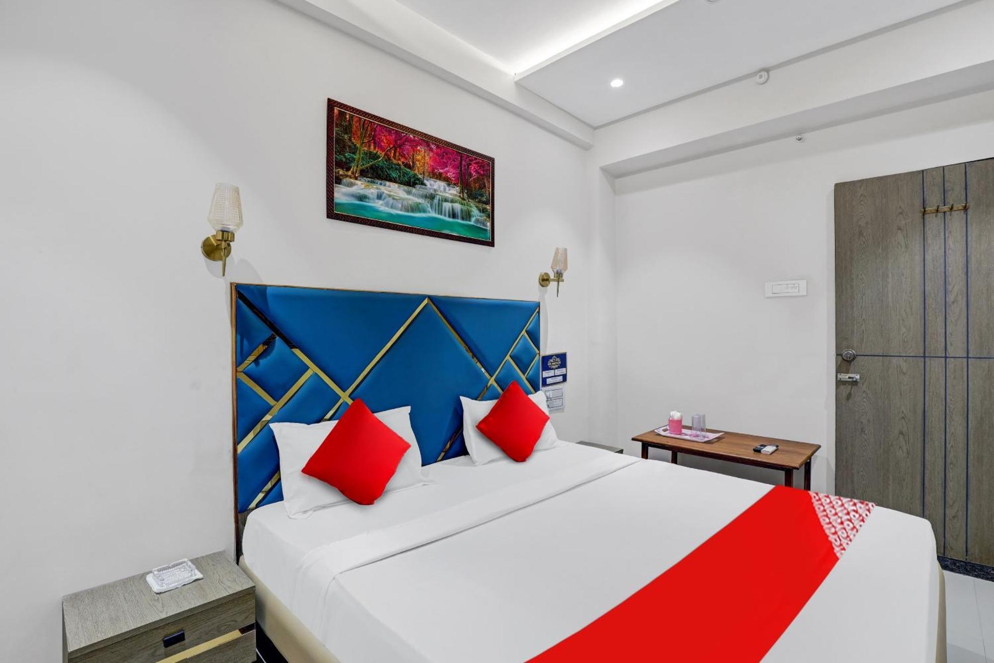 Hotel O Shree Palace Utran Exterior foto